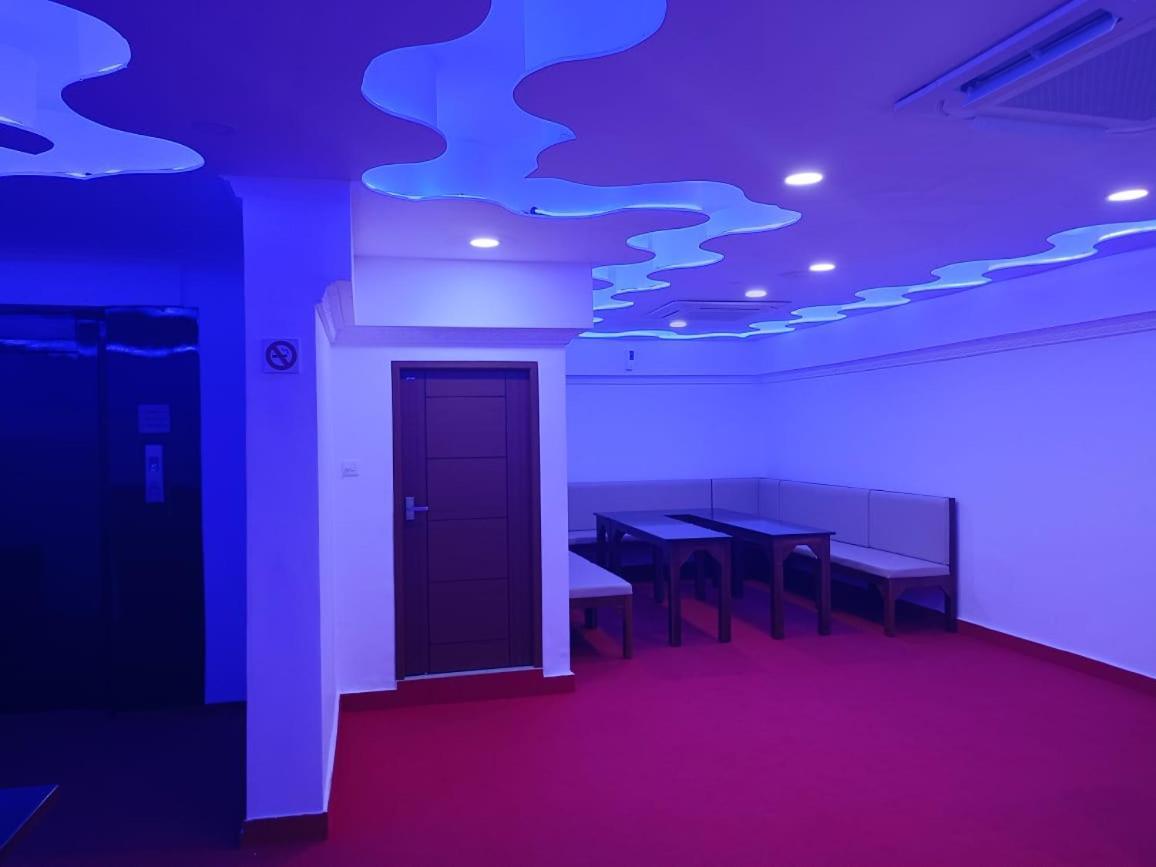 Pearl Residency Hotel Ayoor Exterior photo