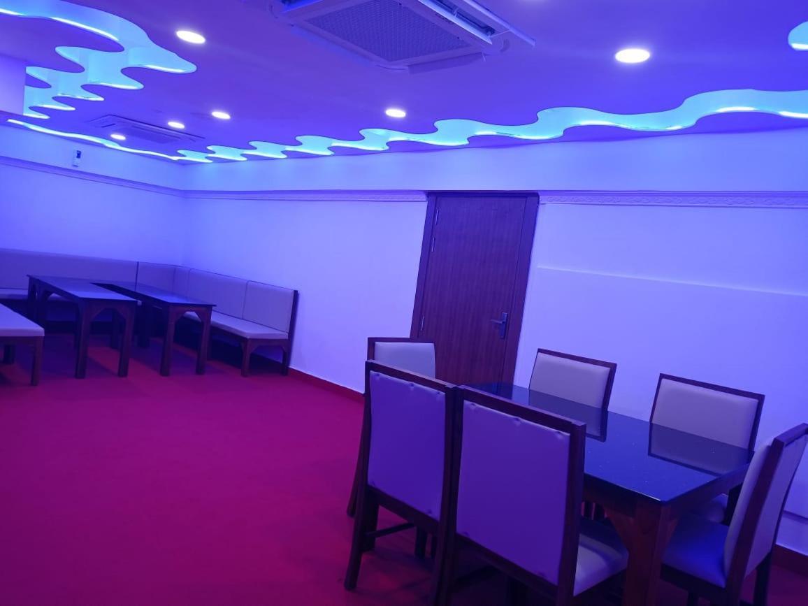 Pearl Residency Hotel Ayoor Exterior photo